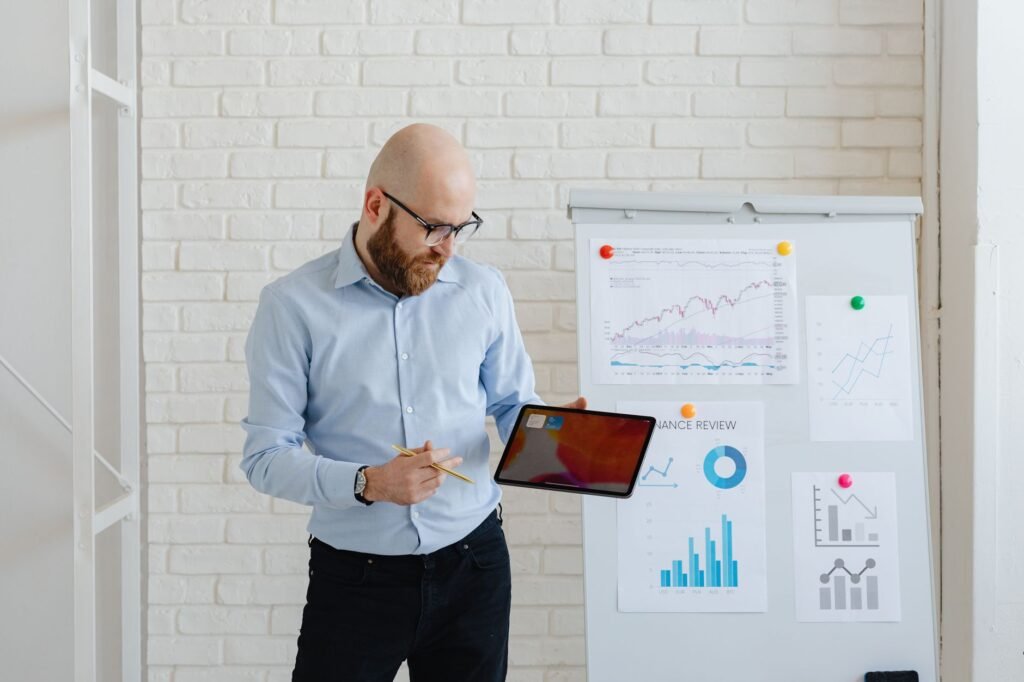 Your Website Isn’t Converting. Here’s How to Decide: Redesign or Optimization?