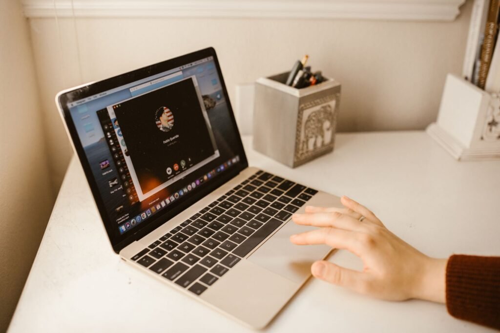 Your Website: The Sales Assistant That Qualifies Leads and Builds Trust