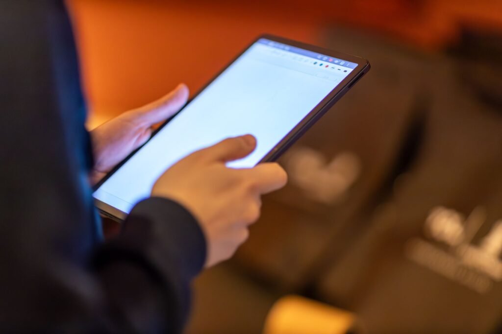 Automate Your Service Business: Identify & Eliminate Repetitive Tasks for Sharper Focus